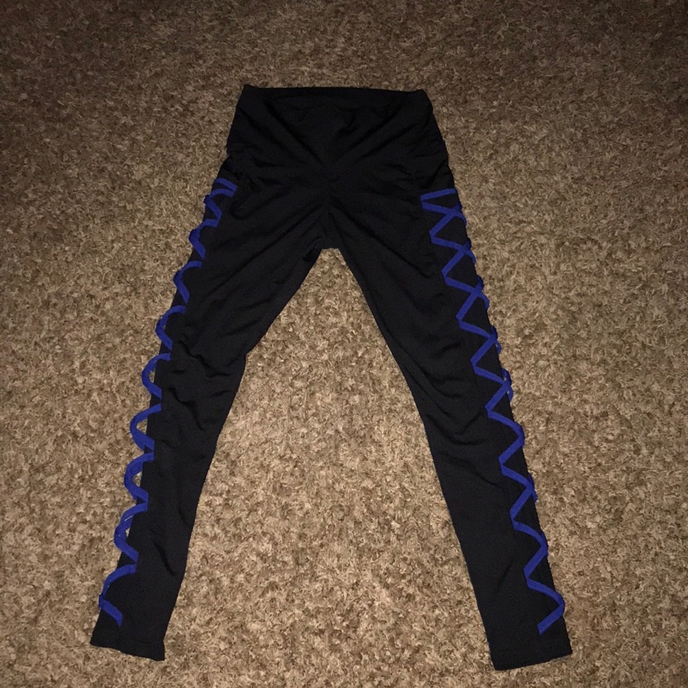 size small leggings